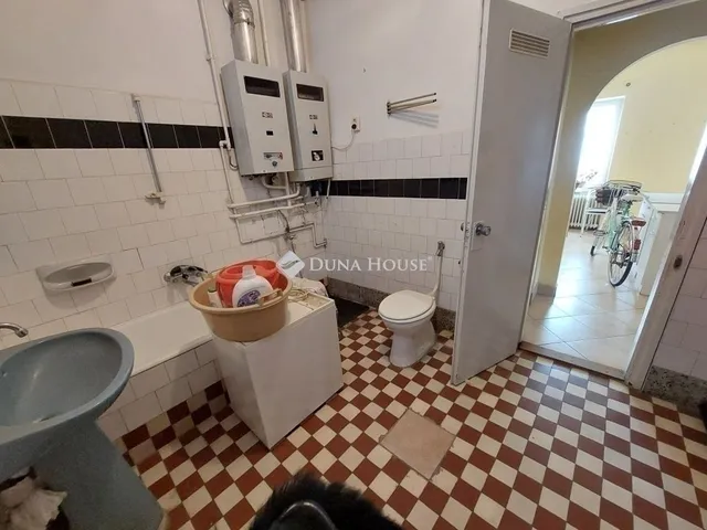 Eladó ház Budapest III. kerület 180 nm