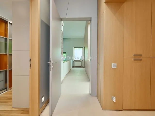 Eladó ház Budapest XII. kerület 400 nm