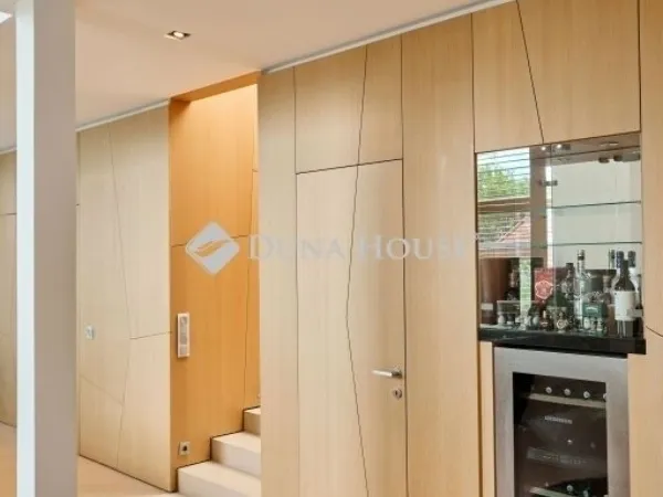 Eladó ház Budapest XII. kerület 400 nm