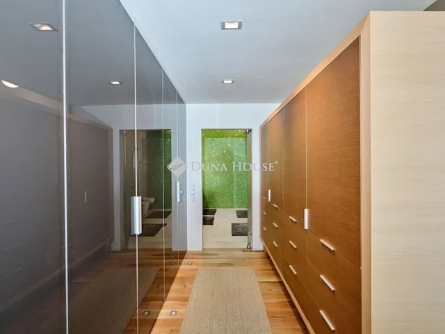 Eladó ház Budapest XII. kerület 400 nm