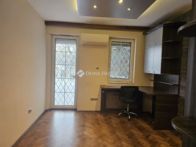 Eladó ház Budapest II. kerület 215 nm