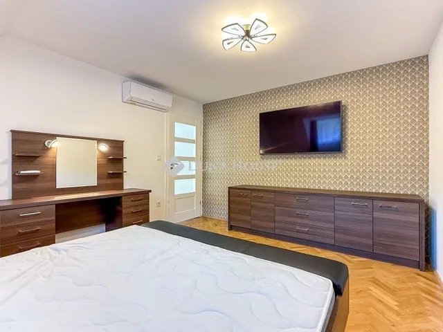 Kiadó ház Miskolc 220 nm