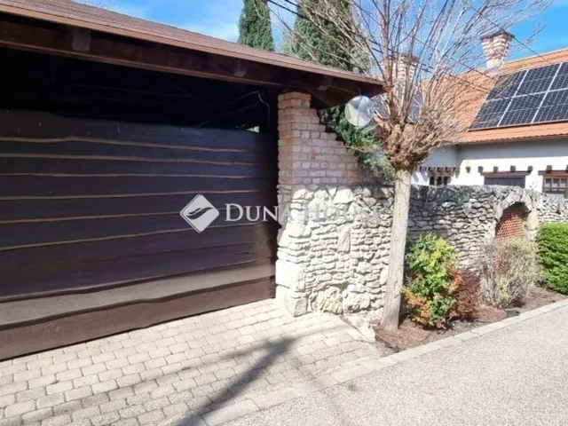 Eladó ház Budapest III. kerület 264 nm