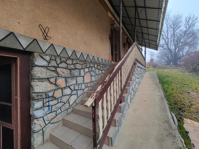 Eladó ház Szin, Szabadság utca 89 nm