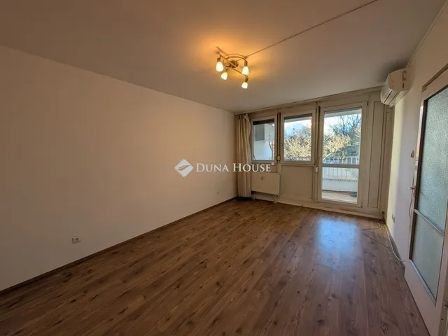 Eladó lakás Budapest III. kerület 50 nm