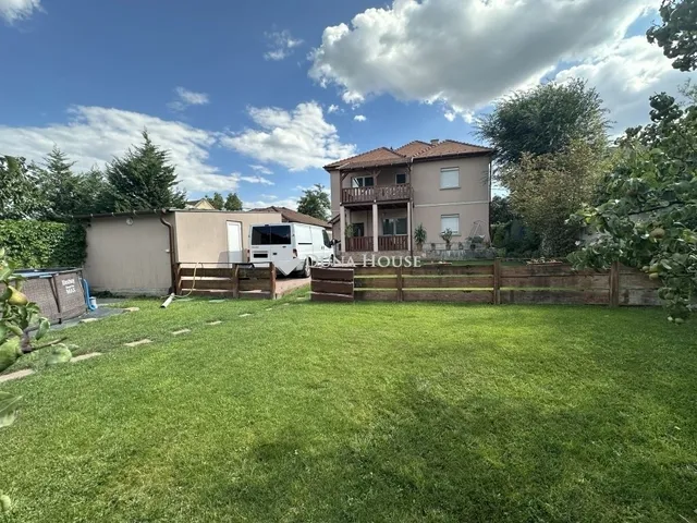 Eladó ház Budapest XXI. kerület 240 nm