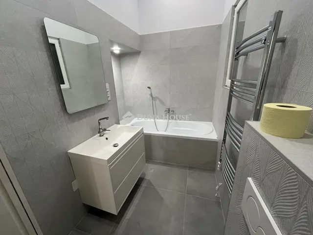 Eladó lakás Budapest II. kerület 120 nm