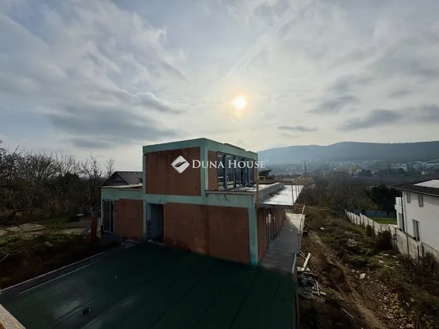 Eladó lakás Budapest III. kerület 55 nm