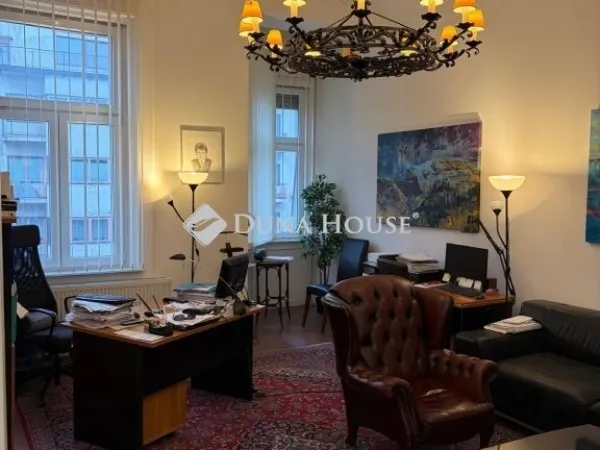 Eladó lakás Budapest II. kerület 94 nm