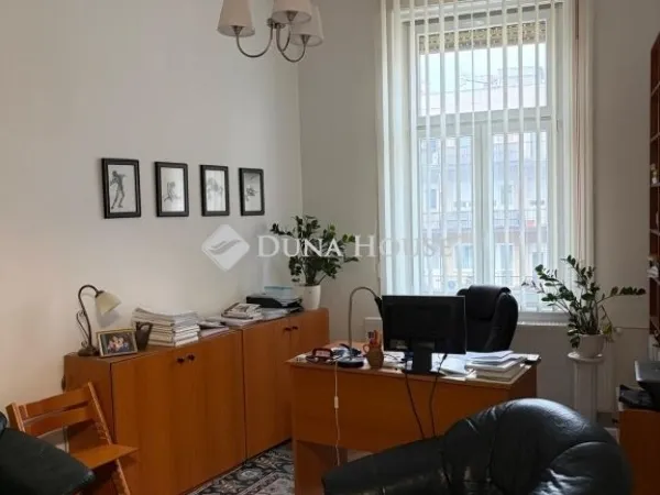 Eladó lakás Budapest II. kerület 94 nm