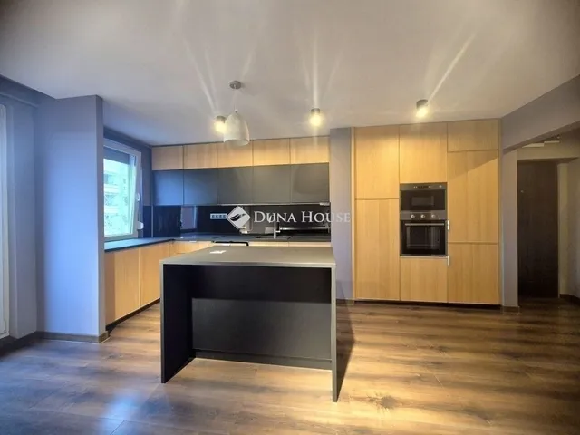 Eladó lakás Budapest III. kerület 55 nm