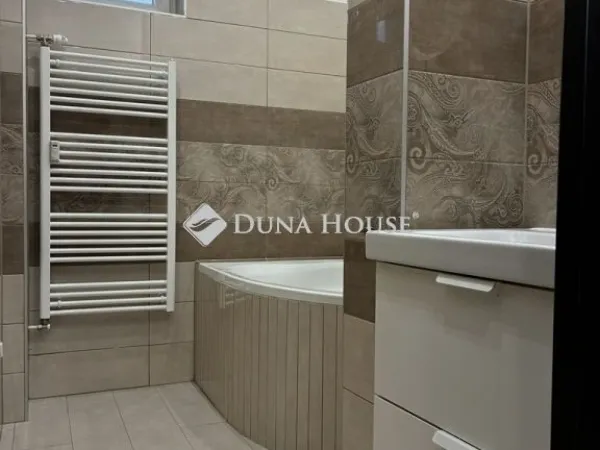 Eladó lakás Budapest II. kerület 70 nm