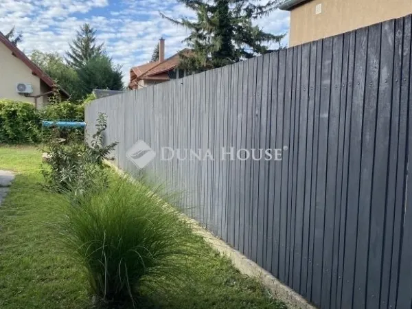 Eladó ház Budapest III. kerület 300 nm