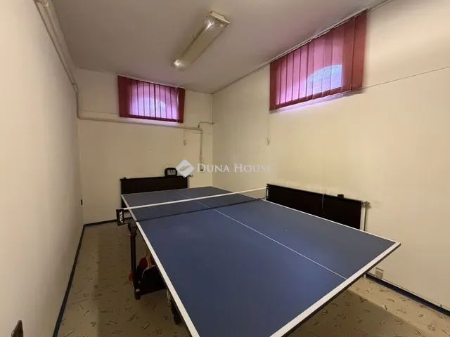 Eladó ház Budapest III. kerület 300 nm