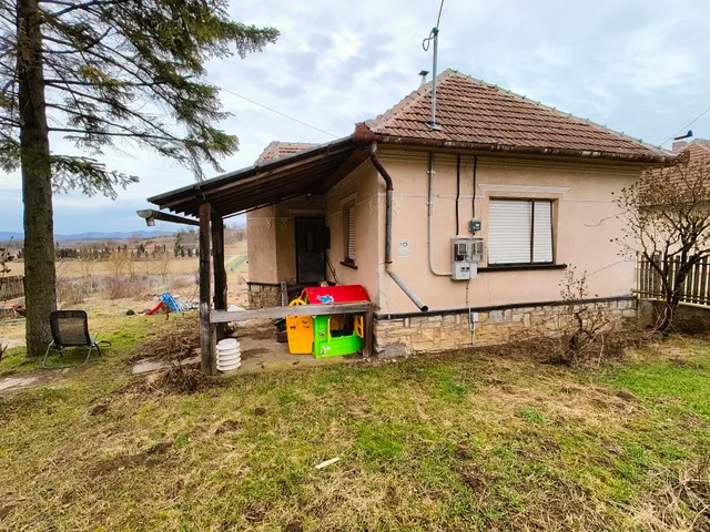 Eladó ház Galvács, Törley utca 63 nm