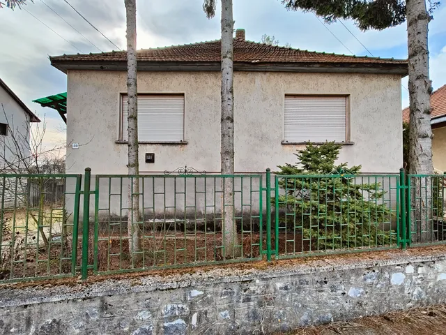 Eladó ház Edelény, Borsod, Ifjúság út 85 nm