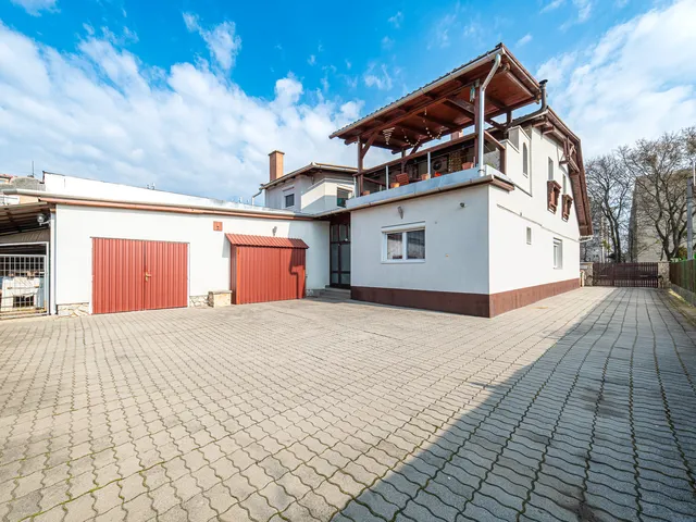 Eladó ház Miskolc, Győri kapu, Géza utca 248 nm