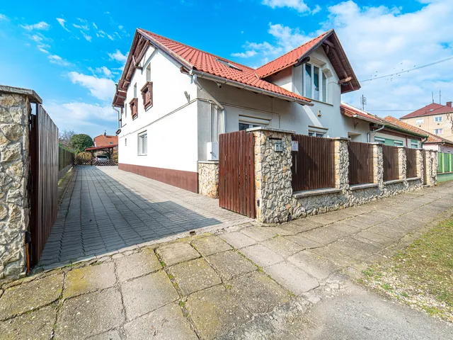 Eladó ház Miskolc, Győri kapu 248 nm