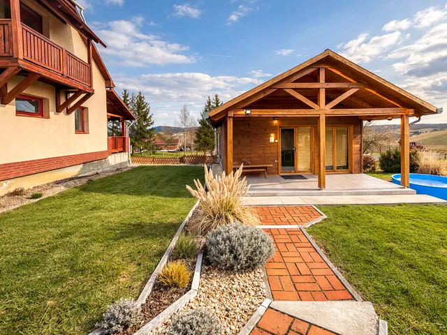 Eladó kereskedelmi és ipari ingatlan Mályinka, Bányász utca 462 nm