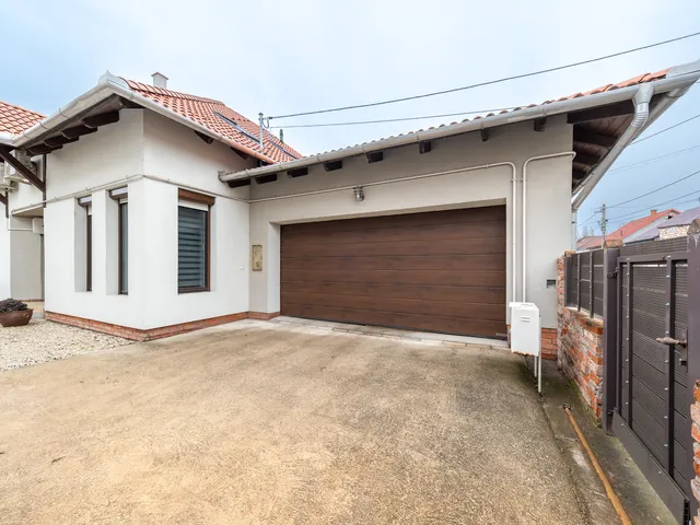 Eladó ház Miskolc, Testvériség utca 142 nm