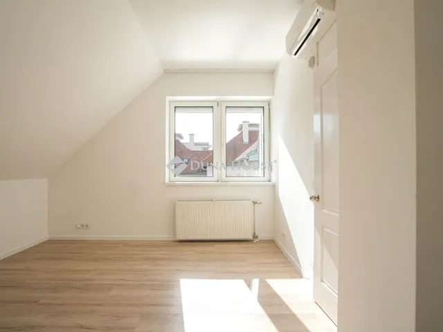 Eladó lakás Budapest II. kerület 188 nm