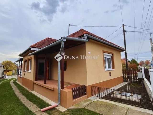 Eladó ház Onga 146 nm