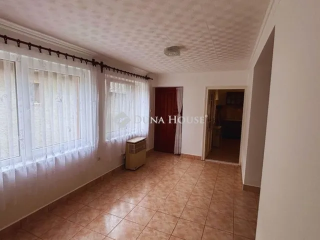 Eladó ház Onga 146 nm