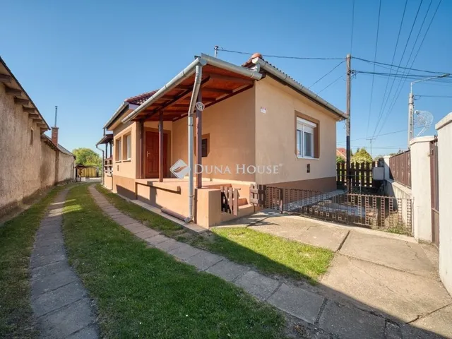 Eladó ház Onga 146 nm