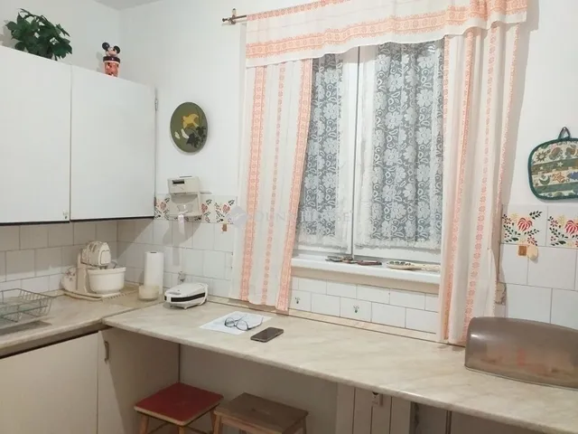 Eladó lakás Budapest III. kerület 49 nm