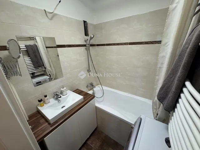 Eladó lakás Budapest III. kerület 51 nm