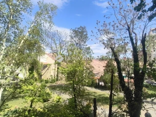 Eladó lakás Budapest III. kerület 66 nm