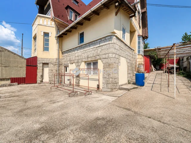 Eladó ház Miskolc 280 nm