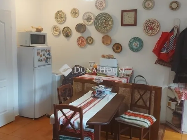 Eladó ház Budapest III. kerület 212 nm