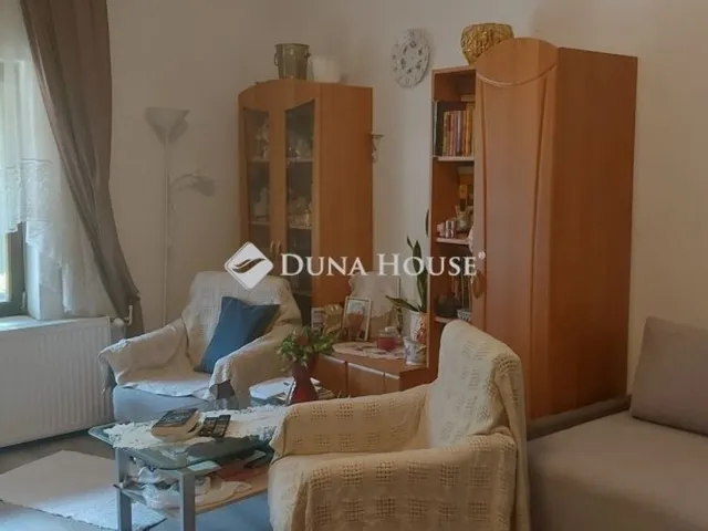 Eladó ház Budapest III. kerület 212 nm