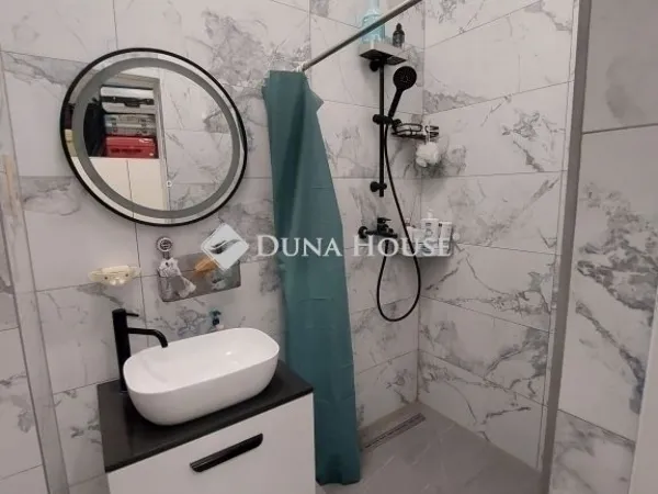 Eladó lakás Budapest VI. kerület 119 nm