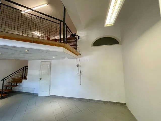 Eladó lakás Budapest VI. kerület 82 nm