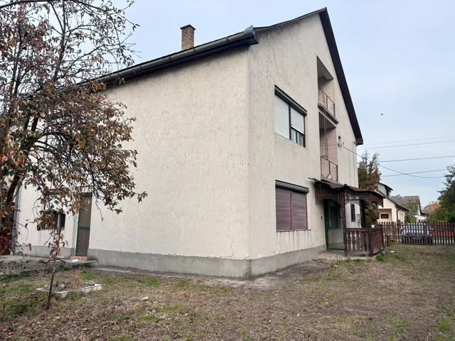 Eladó ház Putnok, Táncsics Mihály út 200 nm