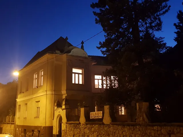 Eladó kereskedelmi és ipari ingatlan Pécs 432 nm
