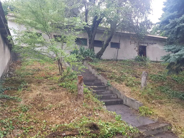 Eladó ház Dunaújváros 250 nm