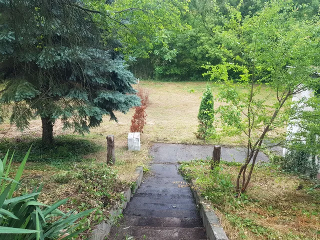 Eladó telek Dunaújváros, Táborállás 8520 nm