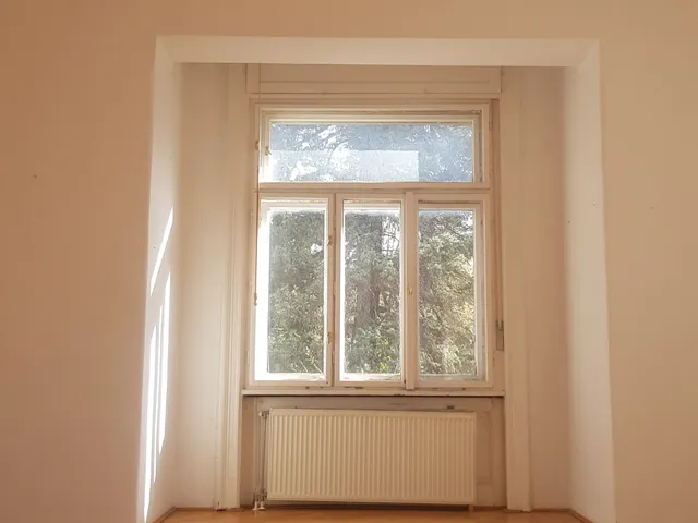 Eladó kereskedelmi és ipari ingatlan Pécs, Belváros 420 nm