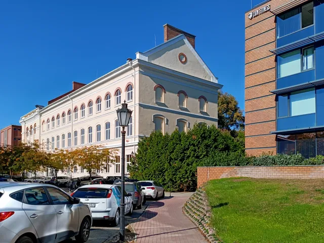 Kiadó kereskedelmi és ipari ingatlan Debrecen, Vágóhíd u. 2 60 nm