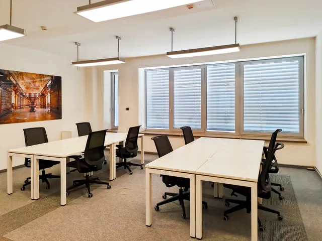 Kiadó kereskedelmi és ipari ingatlan Szentendre, Dobogókői út 2 60 nm