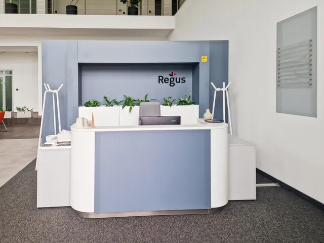 Kiadó kereskedelmi és ipari ingatlan Szentendre, Dobogókői út 2 75 nm