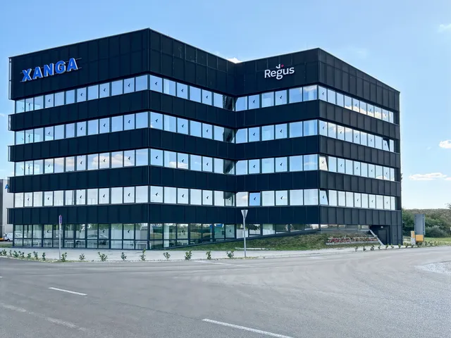 Kiadó kereskedelmi és ipari ingatlan Debrecen, Átrium Office Debrecen Nemzetközi Reptér, Szatke Ferenc utca 60 nm