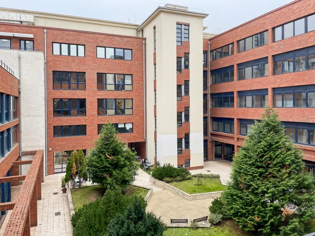 Kiadó kereskedelmi és ipari ingatlan Budapest III. kerület, Montevideó utca 9 75 nm