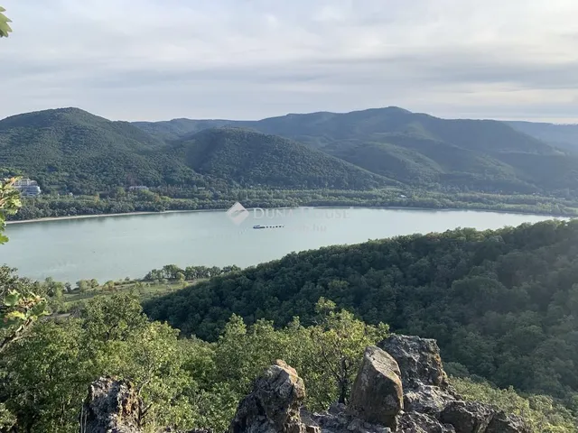 Eladó üdülő és hétvégi ház Nagymaros 100 nm