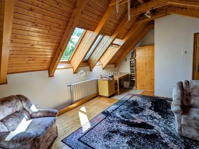 Eladó ház Pilisszentkereszt 240 nm