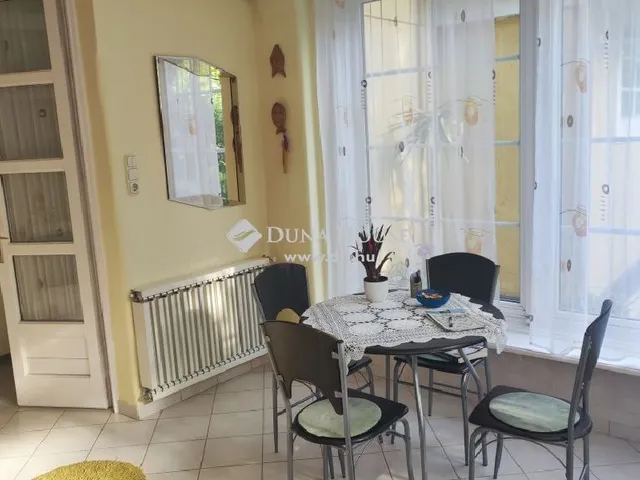 Eladó lakás Balatonfűzfő 102 nm