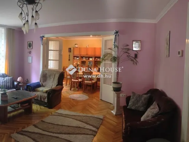 Eladó lakás Balatonfűzfő 102 nm